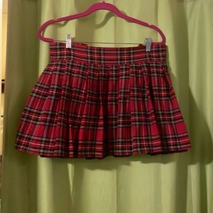 Plus size plaid mini skirt
